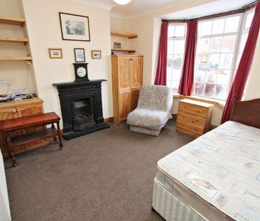 4 bedroom private hall to rent - Photo 5