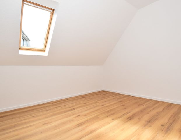 Ein Ort zum Ankommen - Großzügige Oberwohnung mit Loggia in ruhiger Lage in Friesoythe - Foto 1