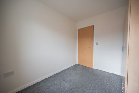 2 bed apartment to rent in Penstock Drive, Stoke-on-Trent - Photo 4