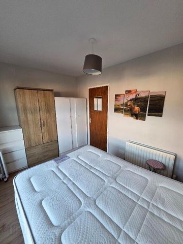 68 Edinburgh Street, ( Non Hmo Property ), Belfast, BT9 7DT - Photo 4