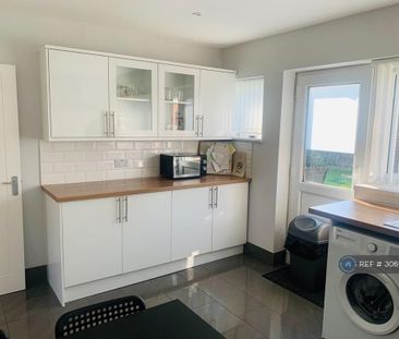 2 bedroom bungalow to rent - Photo 4