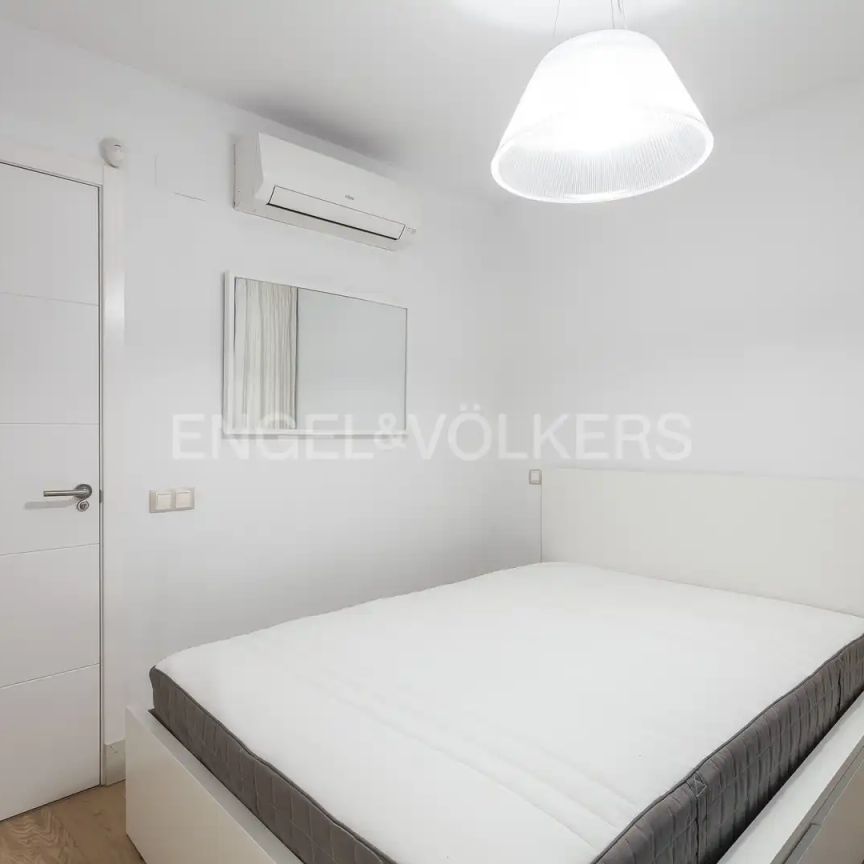 Piso de alquiler en Universidad - Malasaña - Foto 1