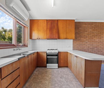 ONE BEDROOM LIVING IN BALLARAT NORTH - Photo 2