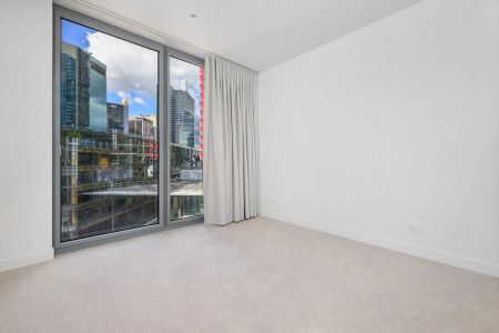 LUXURY CITY LIVING IN 'ONE SYDNEY HARBOUR' - Photo 5