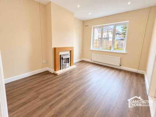 4 bedroom semi-detached house to rent - Photo 1