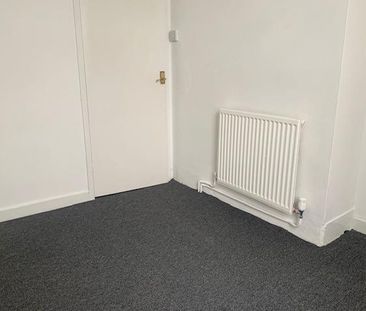 Moore Street - Photo 1