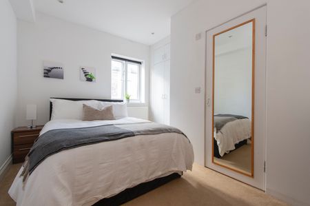 3 Bed Flat, Gunnersbury Avenue, W5 - Photo 3