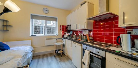 Studio to rent - Photo 2