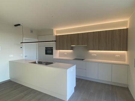 Luxueus en high-end afgewerkt nieuwbouw appartement - Photo 3