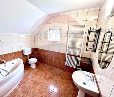 Casă / Vilă cu 7 camere de închiriat în zona Oncea - Fotografie 3