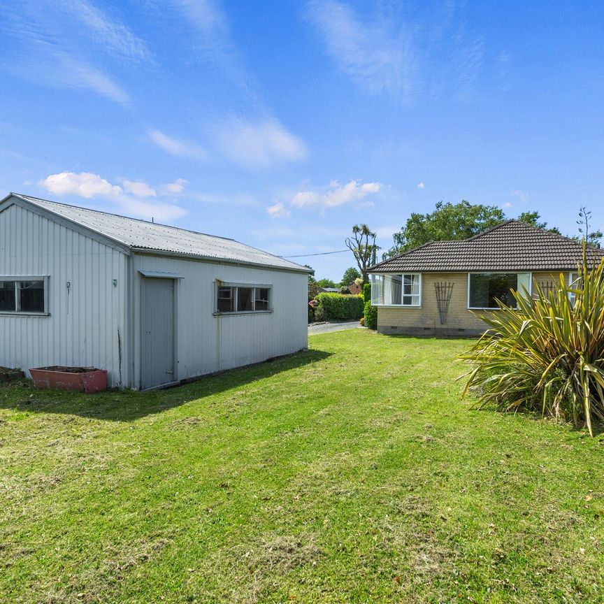 Sunny 3-Bedroom Family Home in Ilam - Photo 1