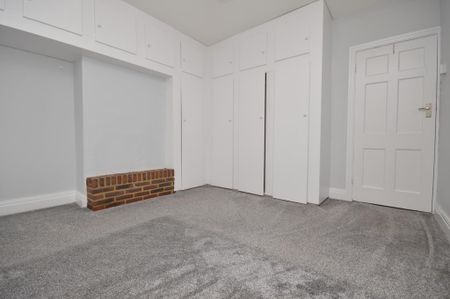 3 bedroom maisonette to rent - Photo 2