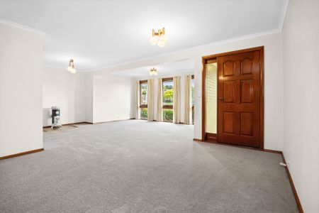 Coveted Highton Village Location - Family Home in Quiet Cul-de-Sac - Photo 3