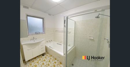 SPACIOUS ONE BEDROOM APARTMENT THAT TICKS ALL THE BOXES. - Photo 3