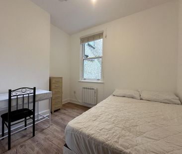House to rent - Photo 1