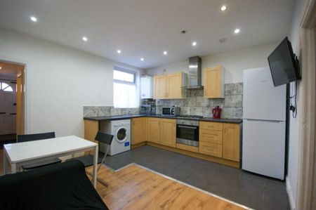 3 bedroom terraced house to rent - Photo 4