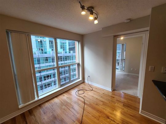 For Lease - 270 Wellington Street Unit# 819, Toronto, Ontario - Photo 1