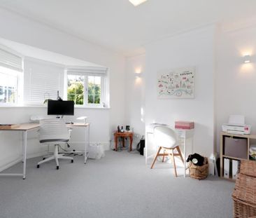 3 bedroom semi-detached house to rent - Photo 5