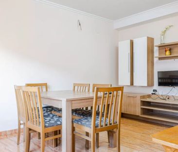 Single Bed in Cosy rooms for rent in 5-bedroom apartment in Quatre ... - Photo 1