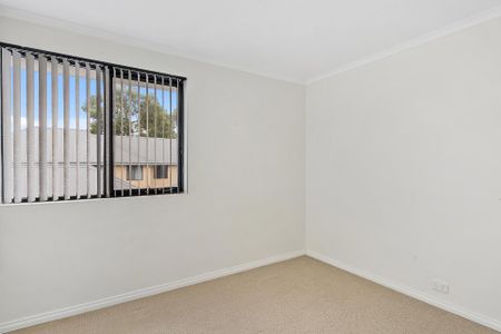 28/1 Mariners Cove Drive, Dudley Park. - Photo 3