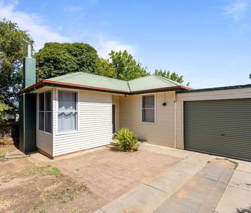 AFFORADBLE TIDY HOME IN BEAUTIFUL KOORINGAL STREET - Photo 1