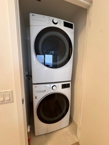 For Lease - 395 Square One Drive Unit# 2909, Mississauga, Ontario - Photo 2