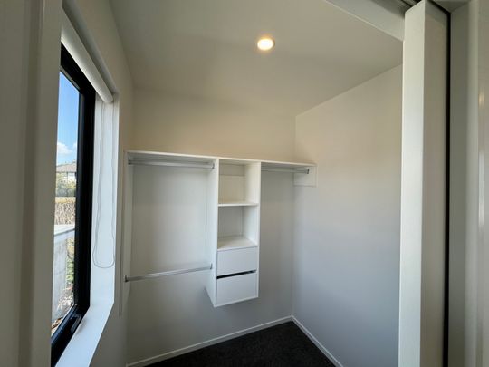 4-BEDROOM IN GREENLANE - Photo 1