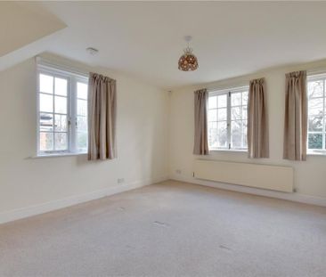 2 bedroom semi-detached house to rent - Photo 3