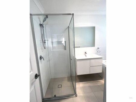 Home With Large Yard - Photo 3