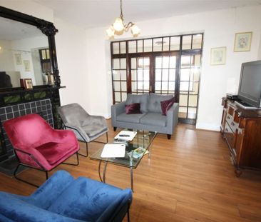 Room One, Parknasilla, 33 Old Blackrock Road, Cork, County Cork - Photo 1