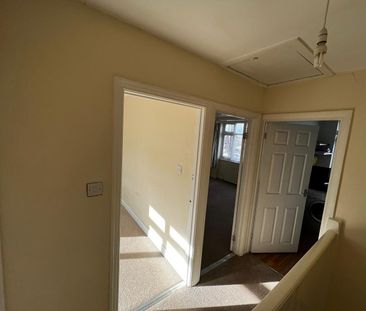 1 Bed Maisonette, Station Road, BS34 - Photo 3