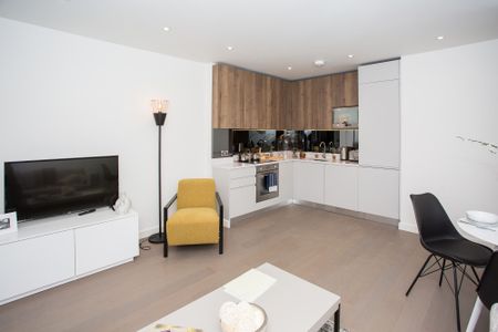 Available unfurnished from 22/12/2025 - Photo 2