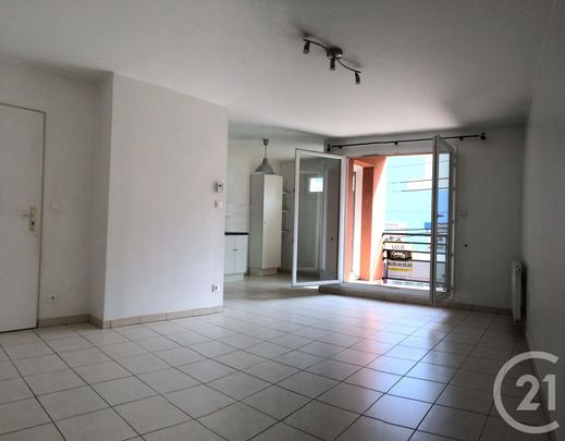 Location Appartement 3 pièces 61m² CLERMONT FERRAND 63000 - Photo 1