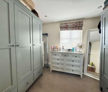 Aston Clinton, Aylesbury, Buckinghamshire, HP22 - Photo 5