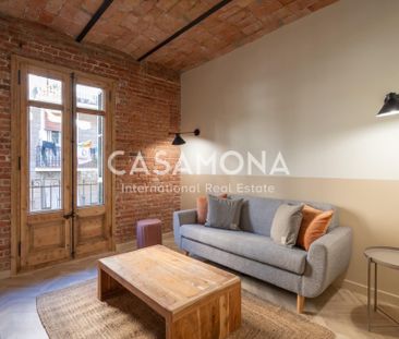 Recently Renovated 2 Bedroom Apartment in Poble Sec - Photo 2