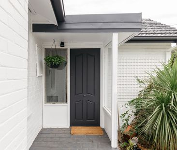 95 Sunset Boulevard, Jacana VIC 3047 - House For Rent | Domain - Photo 6