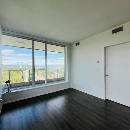 $450 off! Amazing 3 bed 2 bath City of Lougheed Tower 1 Burquitlam - Photo 3