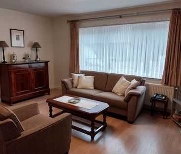 TE HUUR: Gelijkvloers appartement met 2 slaapkamers en autostaanpla... - Photo 4