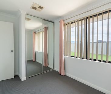 Large family home! - Photo 5