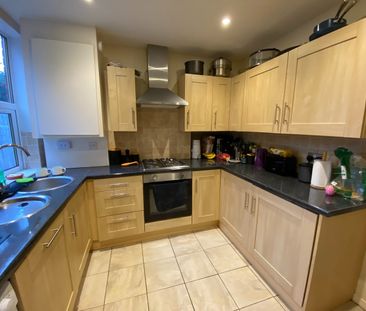 2 Bed Semi-Detached House, Exchange Road, NG2 - Photo 4