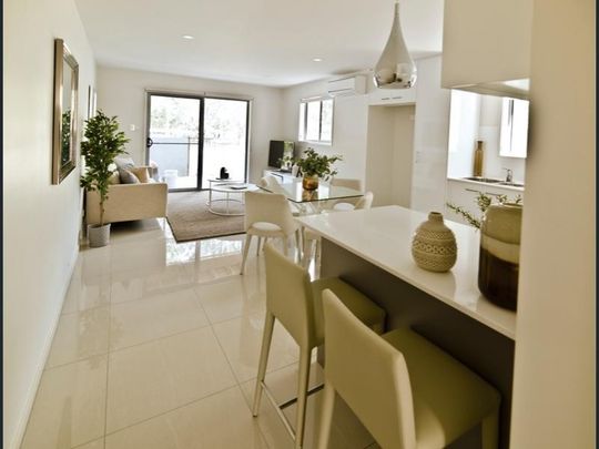 Modern 3-Bedroom Townhouse in a Gated Community â Safe, Stylish & Ready to Move In! - Photo 1