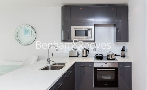 2 Bedroom flat to rent in Boulevard Drive, Colindale, NW9 - Photo 1