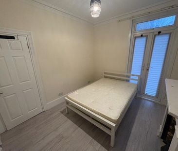 4 bedroom house to rent - Photo 3