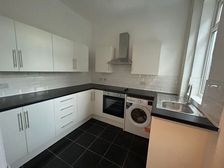 3 Bed Terraced House, Gill Street, M9 - Photo 2