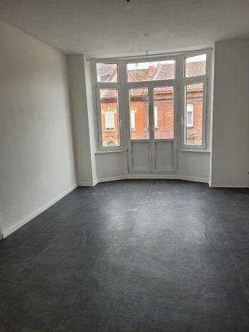 Location Appartement 3 pièces 80m² AVION 62210 - Photo 2