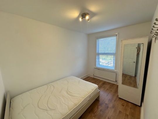Studio Flat, York Road, E17 - Photo 1