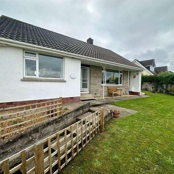 Rodington, Higher Park Road, Braunton, EX33 - Photo 1