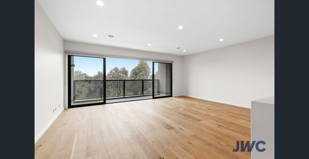 Beautiful Family Home - Photo 1