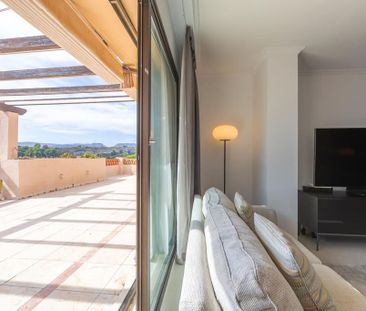 3 bedroom luxury penthouse for rent in Casares, Spain - Photo 5