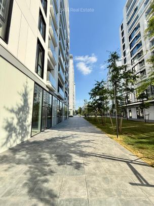 Apartament modern cu 4 camere | ONE Cotroceni Park | 2 Locuri de parcare si Boxa - Photo 1